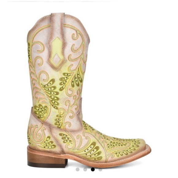 Corral neon green studded Size 6.5 C3967 - Picture 3 of 9